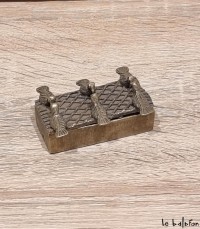 Petite boîte en bronze africaine Mali