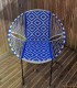 Chaise de jardin bleu roi et blanc motifs losange